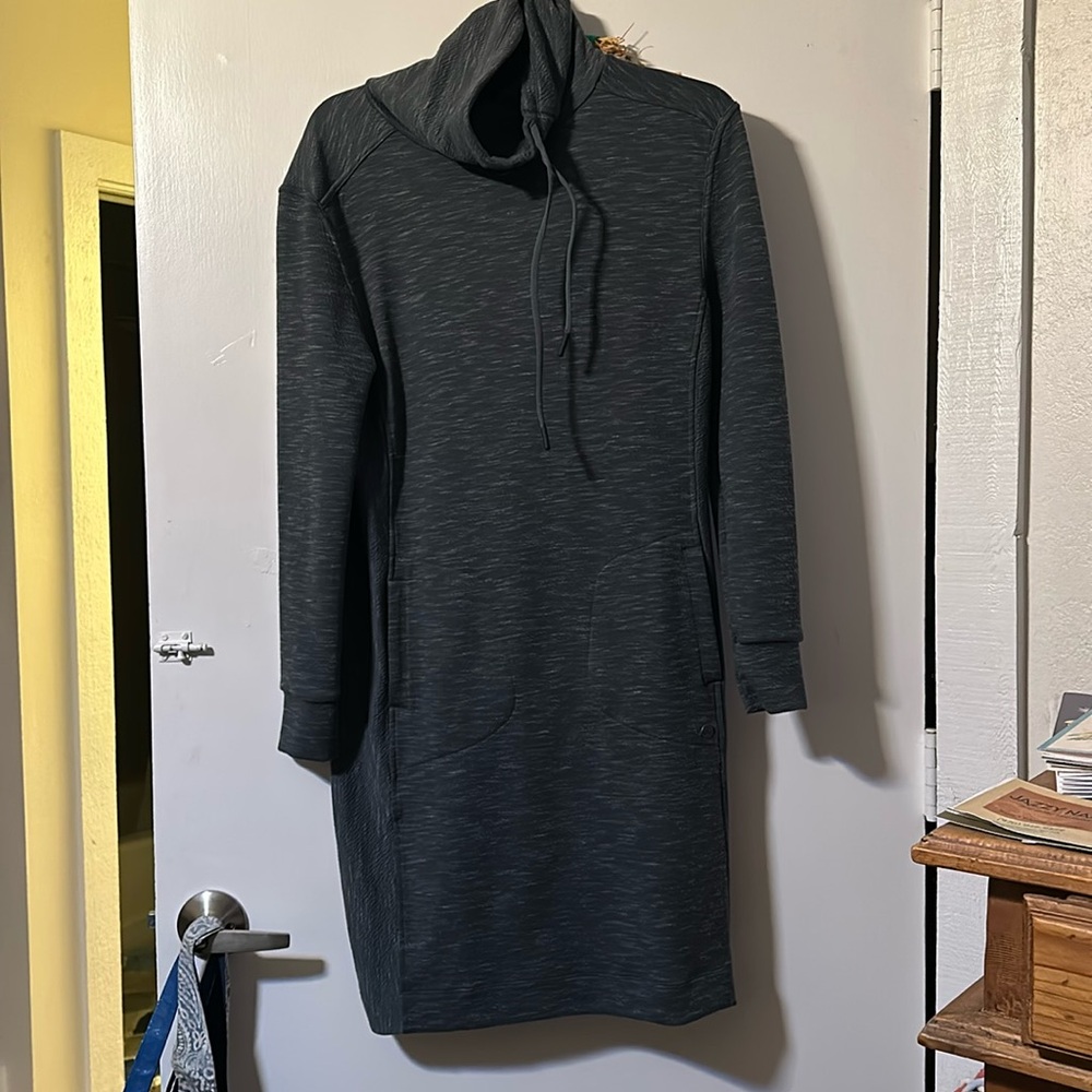 Prana, blue long-sleeve dress, with pockets.